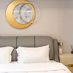 Shanghai People\'S Square Apartment